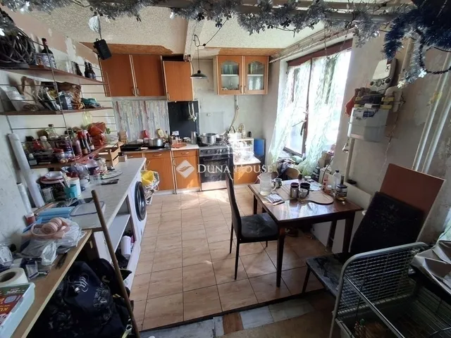 Eladó lakás Budapest XV. kerület 77 nm