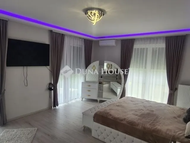 Eladó ház Budapest III. kerület 359 nm