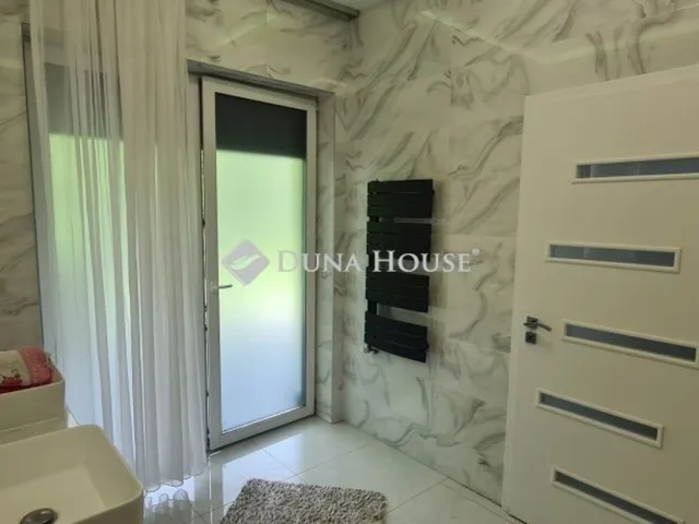 Eladó ház Budapest III. kerület 359 nm