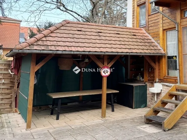 Eladó ház Budapest III. kerület 180 nm