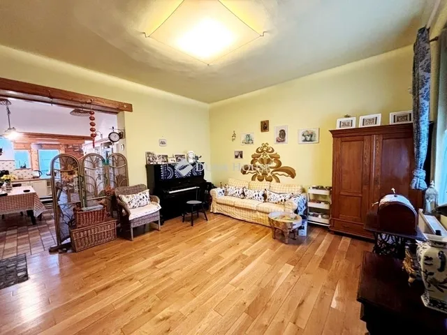 Eladó ház Budapest III. kerület 180 nm