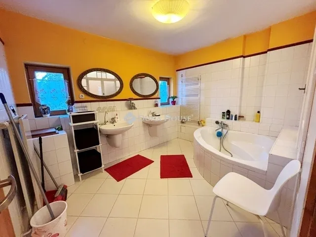 Eladó ház Budapest III. kerület 180 nm