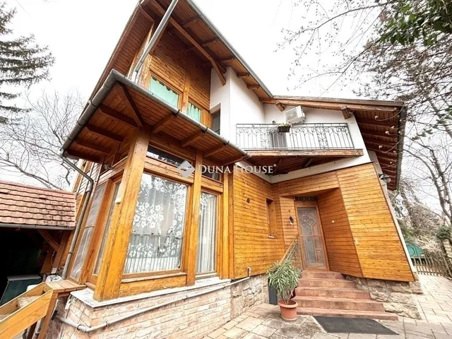 Eladó ház Budapest III. kerület 180 nm