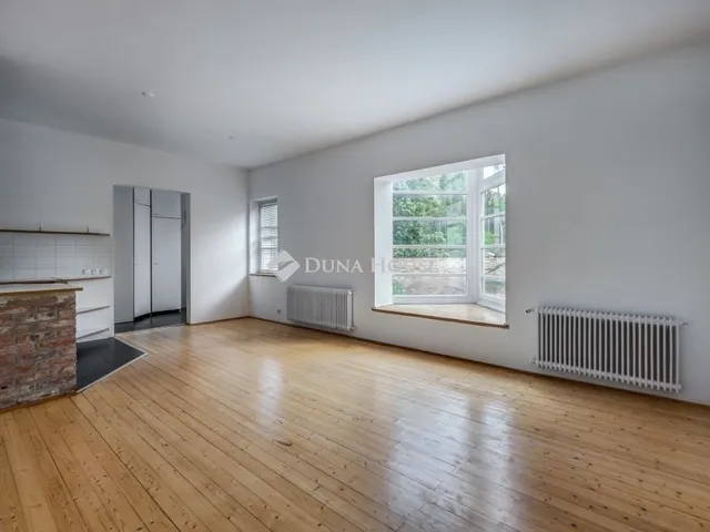 Eladó ház Budapest III. kerület 480 nm