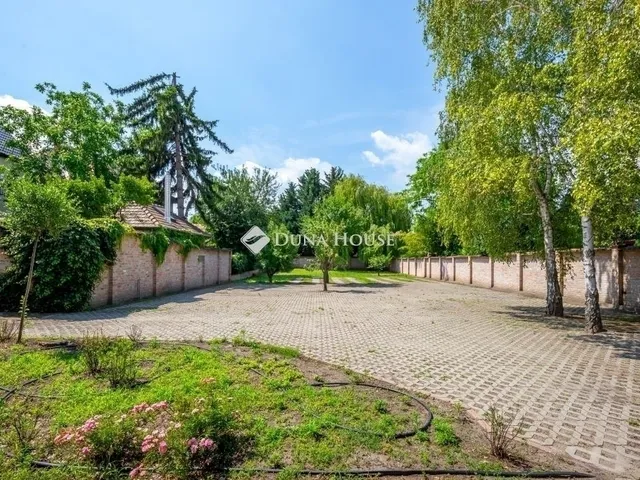 Eladó ház Budapest III. kerület 480 nm