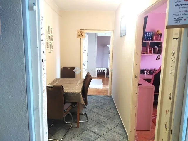 Eladó lakás Budapest XV. kerület 71 nm