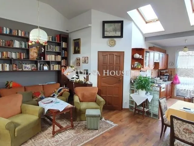 Eladó ház Budapest XV. kerület 170 nm