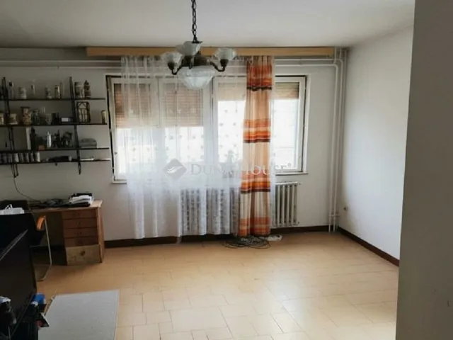 Eladó ház Budapest XV. kerület 187 nm