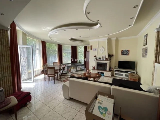 Eladó ház Budapest XV. kerület 400 nm