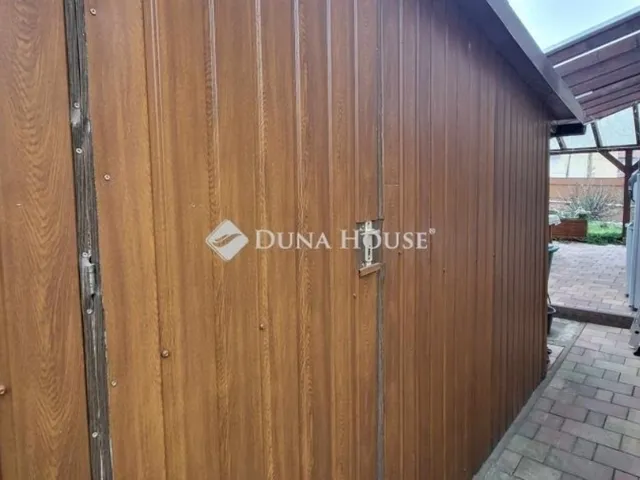 Eladó ház Budapest XVI. kerület 180 nm