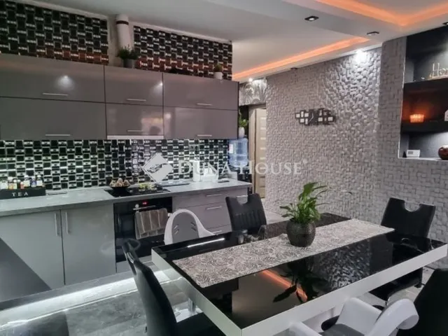 Eladó ház Budapest XV. kerület 193 nm