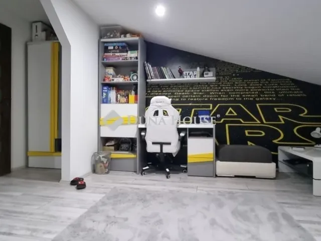 Eladó ház Budapest XV. kerület 193 nm