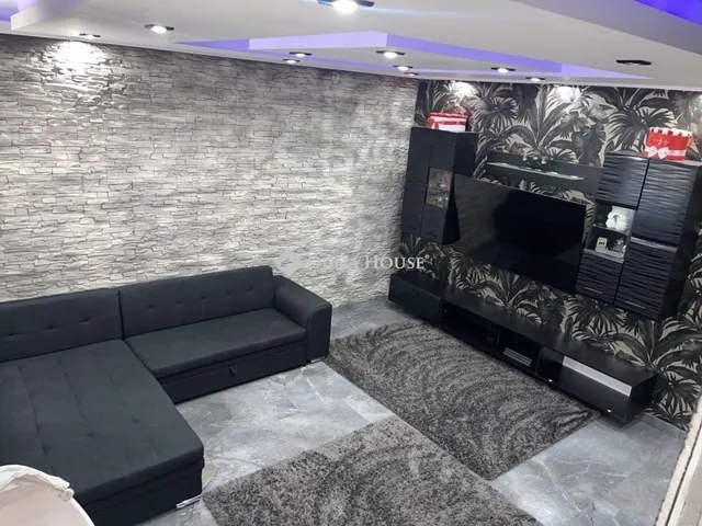 Eladó ház Budapest XV. kerület 193 nm