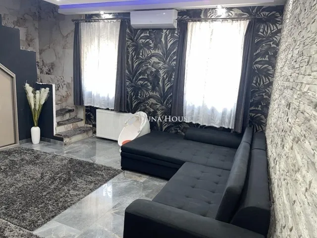 Eladó ház Budapest XV. kerület 193 nm