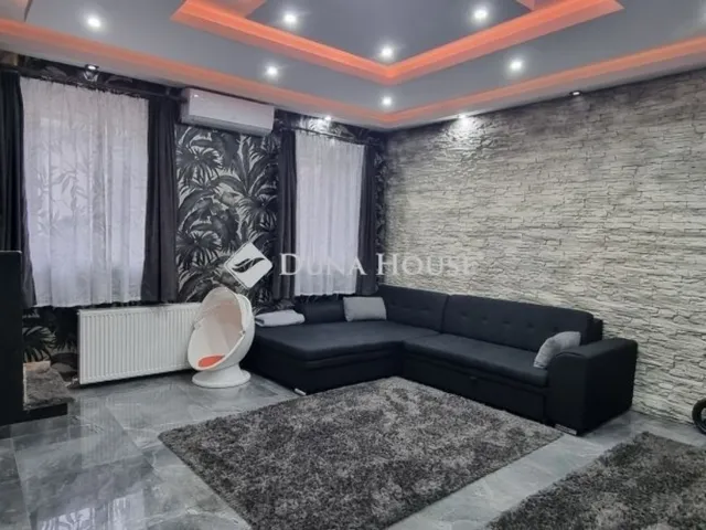 Eladó ház Budapest XV. kerület 193 nm