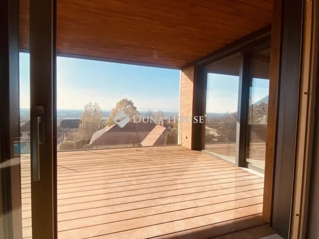 Eladó ház Csömör 175 nm