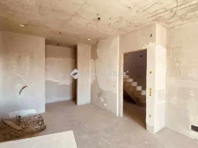 Eladó ház Csömör 175 nm