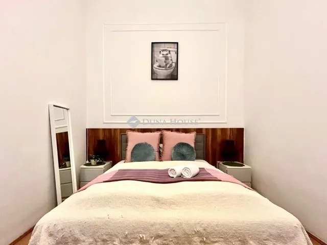 Eladó lakás Budapest VI. kerület 102 nm