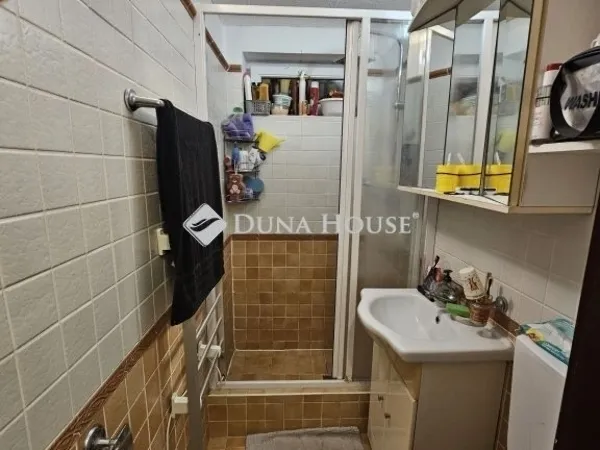 Eladó ház Szigetmonostor 74 nm