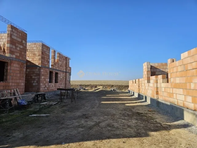 Eladó lakás Mende 78 nm