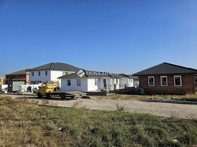 Eladó lakás Mende 78 nm