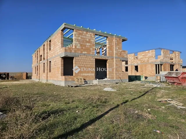 Eladó lakás Mende 78 nm