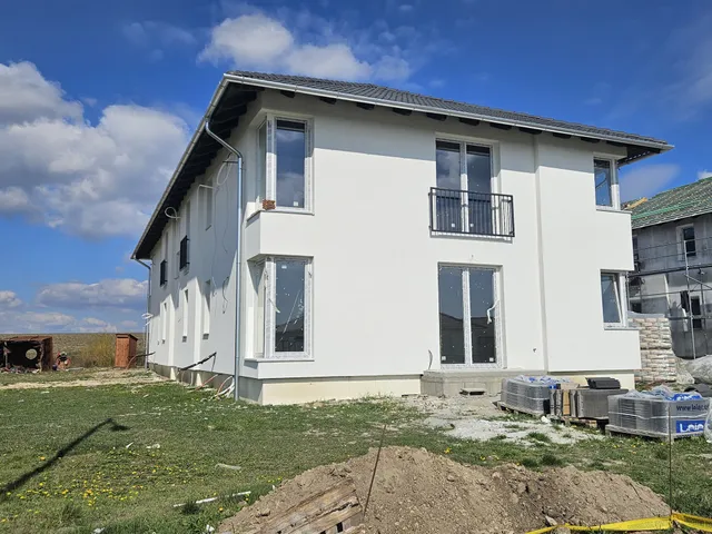 Eladó lakás Mende 78 nm