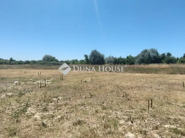 Eladó ház Budapest XVI. kerület 180 nm