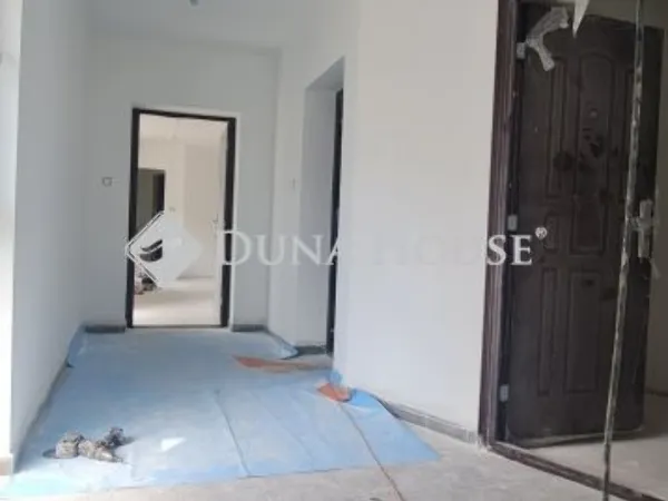 Eladó ház Budapest XV. kerület 517 nm