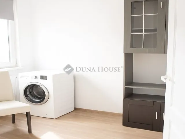 Eladó lakás Budapest XV. kerület 68 nm