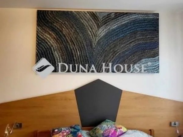 Eladó lakás Budapest XV. kerület 100 nm