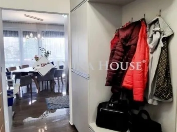 Eladó lakás Budapest XV. kerület 100 nm