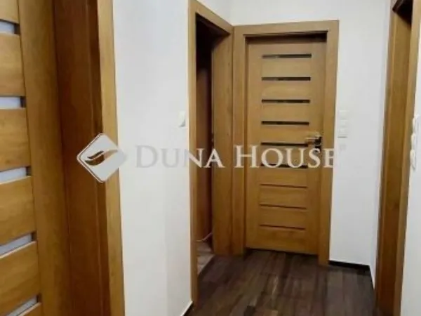 Eladó lakás Budapest XV. kerület 100 nm