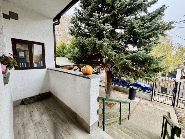 Eladó ház Budapest XVI. kerület 130 nm