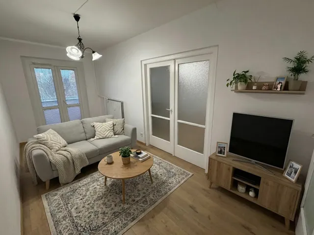 Eladó lakás Budapest III. kerület, Békásmegyer 52 nm