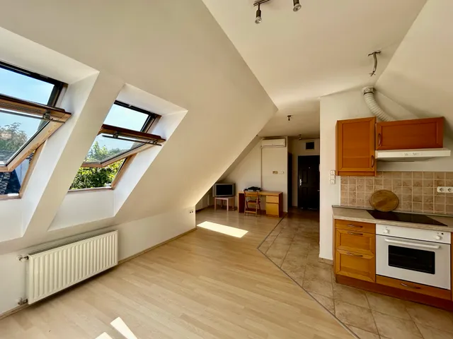 Eladó lakás Budapest III. kerület, Csillaghegy 52 nm