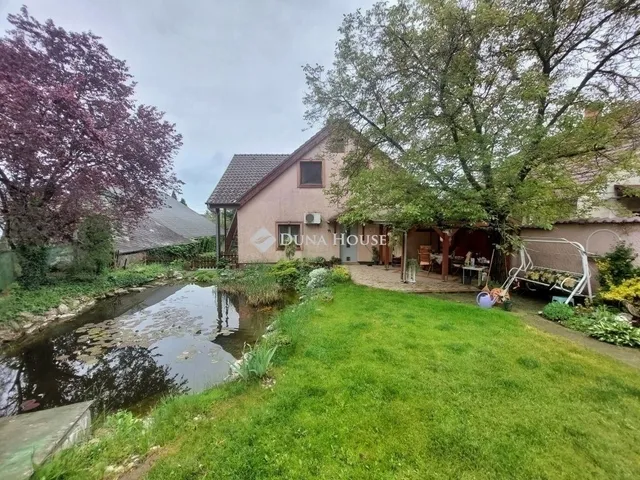 Eladó ház Erdőkertes 205 nm