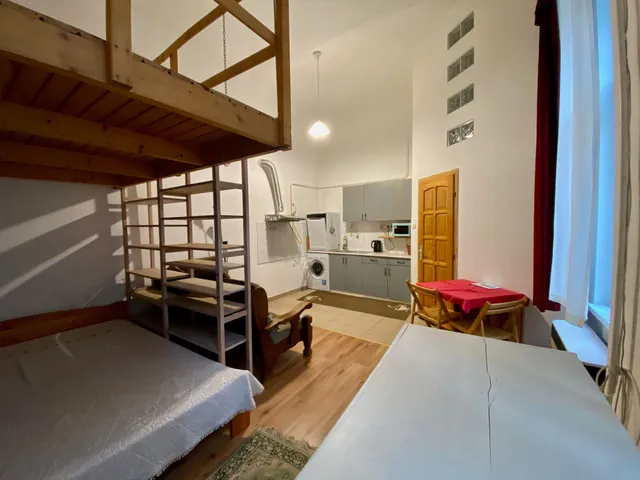 Eladó lakás Budapest VI. kerület 34 nm