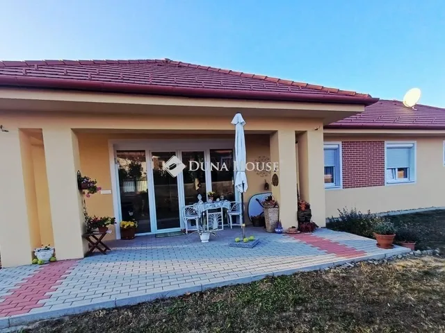 Eladó ház Dunabogdány 116 nm
