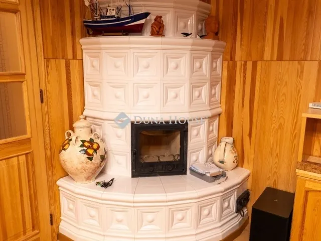 Eladó ház Visegrád 325 nm