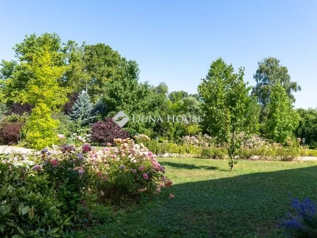 Eladó ház Visegrád 325 nm