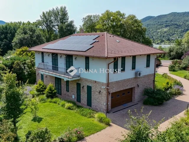 Eladó ház Visegrád 325 nm