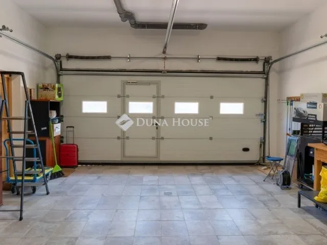 Eladó ház Visegrád 325 nm