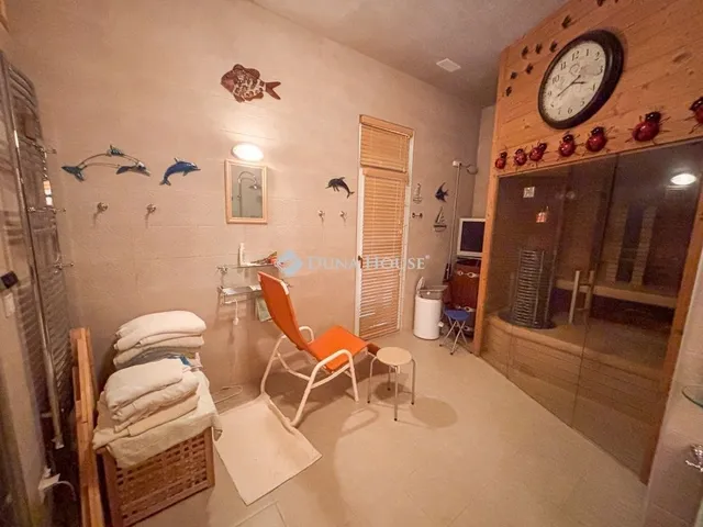 Eladó ház Visegrád 325 nm