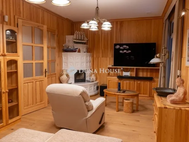 Eladó ház Visegrád 325 nm