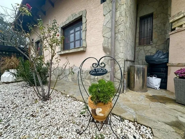 Eladó ház Budapest XVI. kerület 262 nm