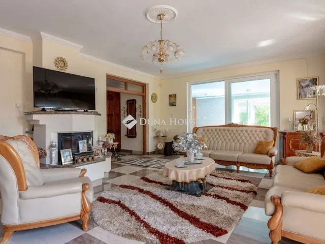 Eladó ház Siófok 330 nm