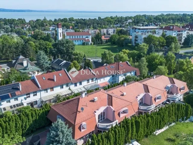 Eladó ház Siófok 330 nm