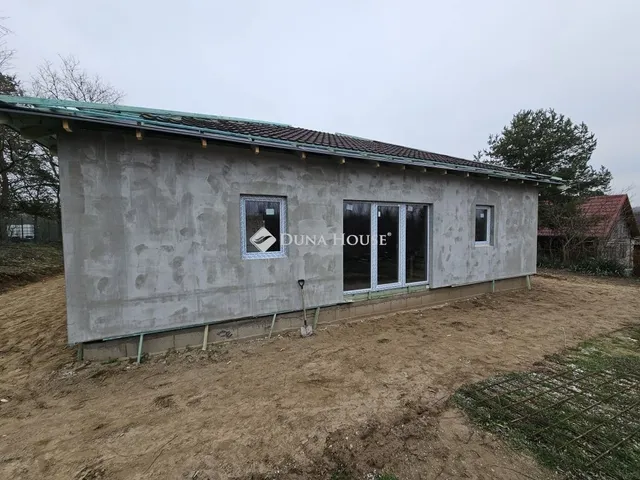 Eladó ház Pócsmegyer 120 nm