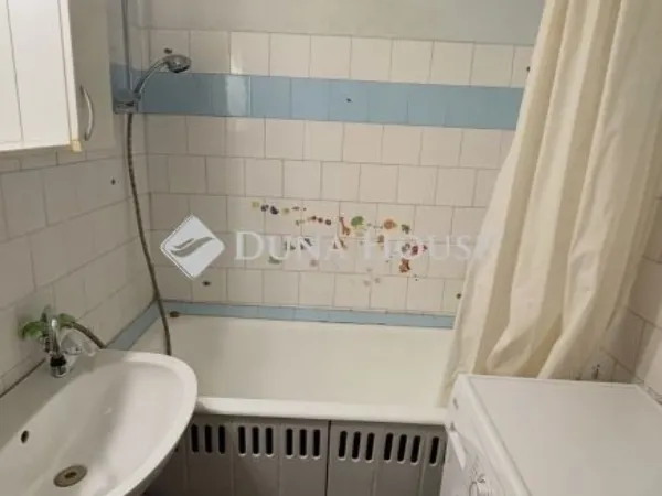 Eladó lakás Budapest XV. kerület 68 nm